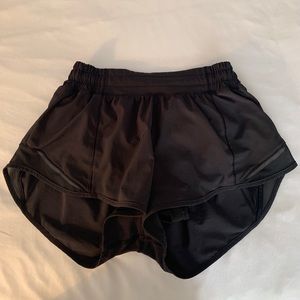 Black size 4 lulu shorts